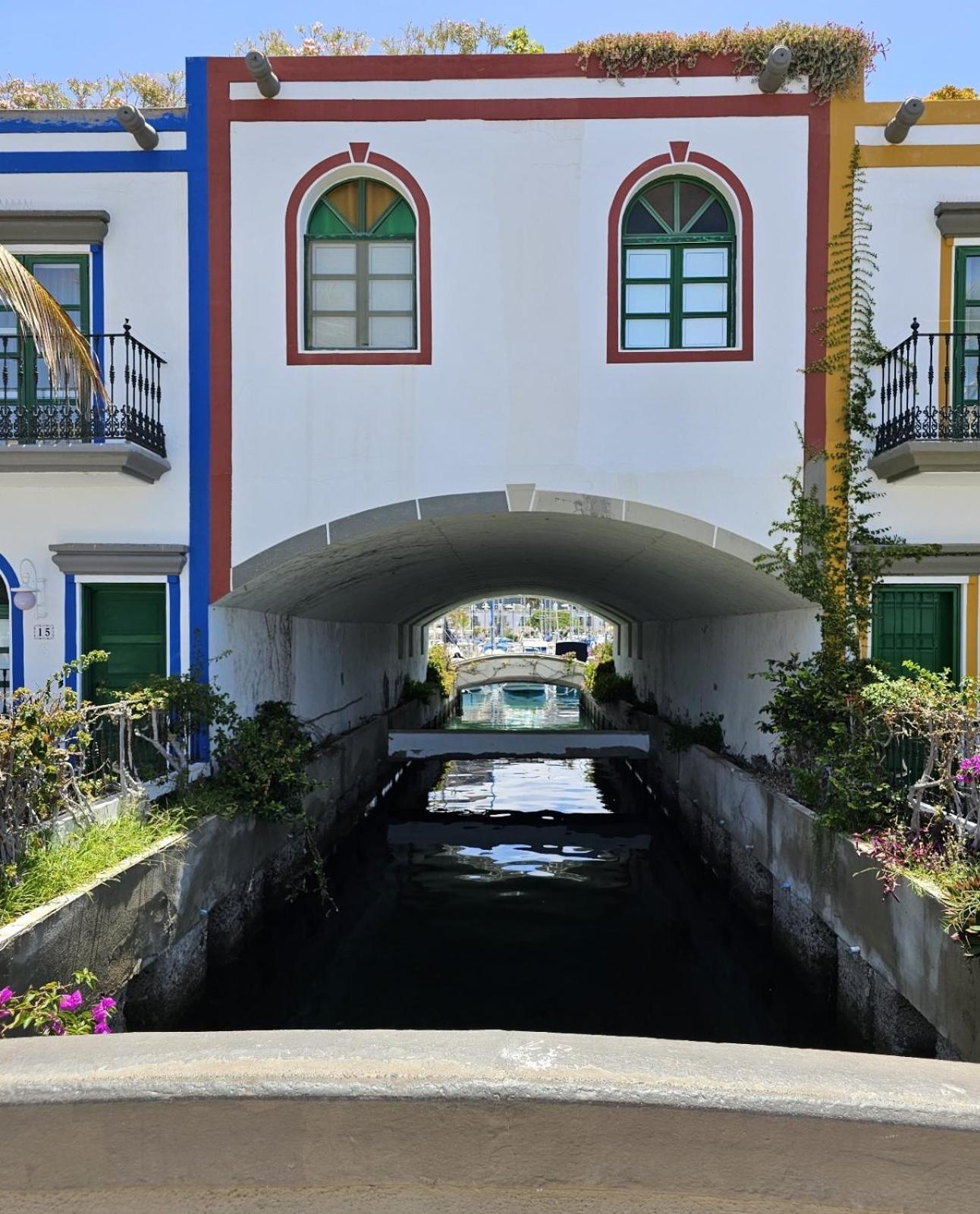 Teresita "La Fuente" - Puerto De Mogan Apartment Luaran gambar